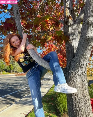 Francesca Capaldi [ francesca-capaldi ] - Can you play with me     My Little pu y need you now  Please