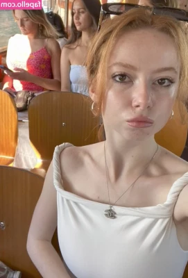 Francesca Capaldi [ francesca-capaldi ] - Can you resist all of this? 🤭