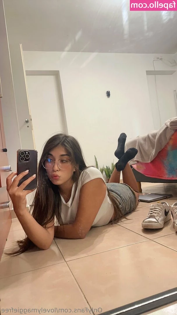 lovelymaggiefree - Fresh pedicure 👣