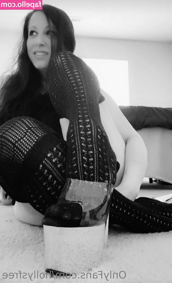 hollyfree - Hey folks  having trouble uploading my clip  Fear not  you will have