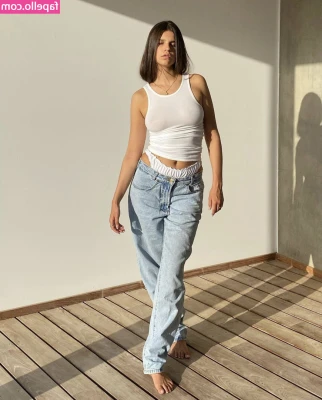 Josephine Joseph [ josephine-joseph ] - 🖤 looking for a new pet slave.. DM me if you think you have what