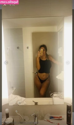 V_Iglesias94 [ v-iglesias94 ] - I kinda love being a stripper