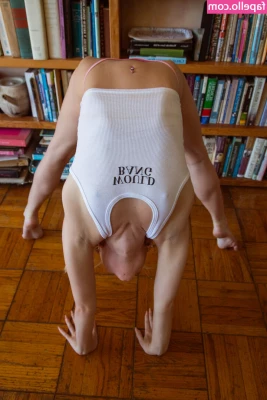 demihawks - I WANT TO SEE YOUR COCK AND RATE IT, SEND ME A PHOTO ATTACHED A TIP,