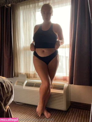 alyssacarterfreex - Shoving my vibrator in my tight little asshole and pushing it out   i