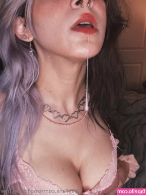smollbabeyfree - Happy Friday!  It's the weekend so stop being busy and notice meee