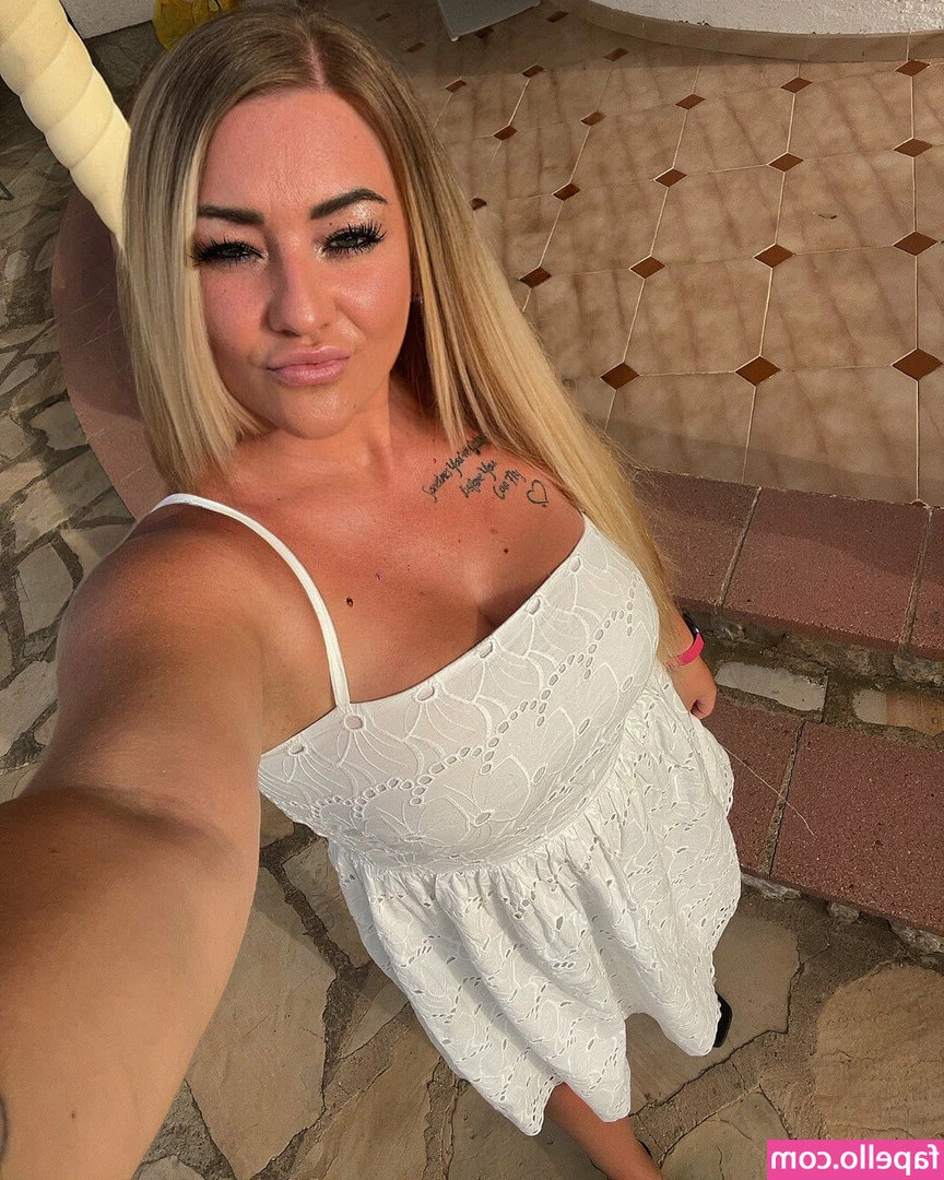 ashleighnicolexo - Happy Fuck Me Friday, loves!😘 Who’s ready for some weekend fun?!