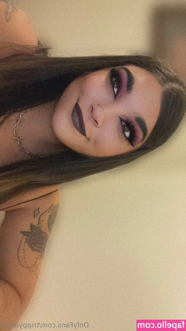 trippyleigh - If you're new here, or even if you're not new, go spam my page with