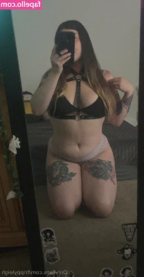 trippyleigh - Beach week @texasthighs for all the fun 😜