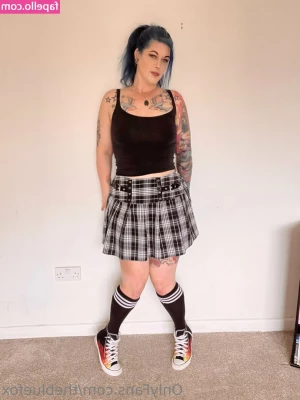 thebluefox - New girl girl videos  Check your Dms  watch pearl fuck me with a dildo