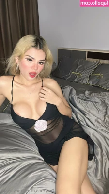 sandysecret - How’s everyone’s Monday?!