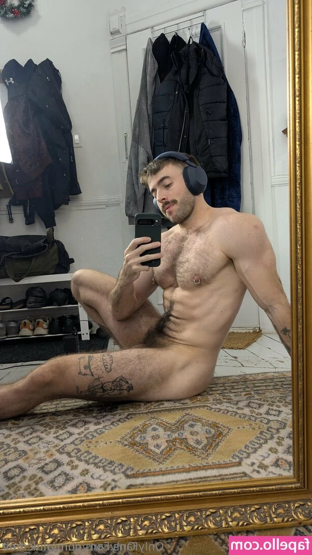 olivercolt [ olivercolt-1 ] - Boobs out today  guess what s out tomorrow