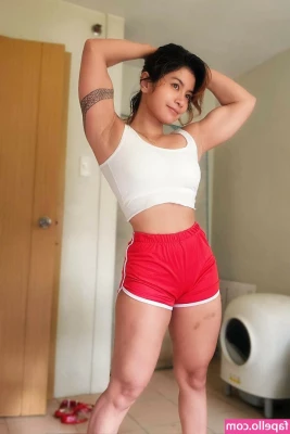 Nyaaati [ nyaaati-1 ] - Tuesday night lounging