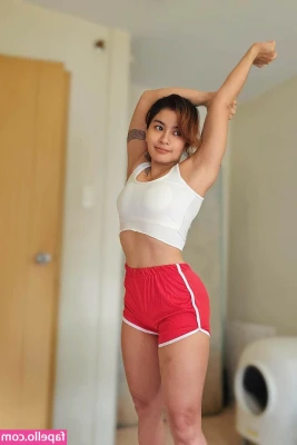 Nyaaati [ nyaaati-1 ] - i m not a turkey  but i bet i can be stuffed  would you have a taste
