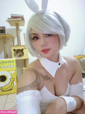 Nyaaati [ nyaaati-1 ] - Watch me for rub massage oil all over my tits  Tip me  5 baby show me