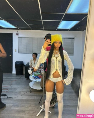 Coi Leray [ coi-leray ] - Admittedly My ass  amp  thighs are art alone so I had to have fun