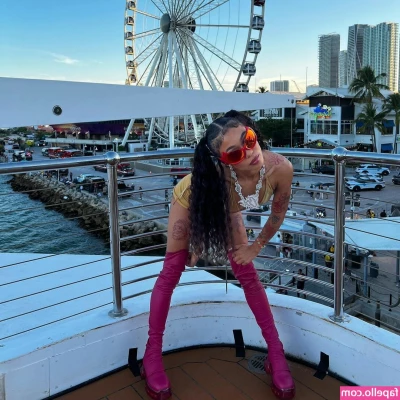 Coi Leray [ coi-leray ] - Gimn sesion