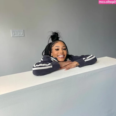 Coi Leray [ coi-leray ] - Just because it’s Sunday!!! Go unlock some content😈🥵