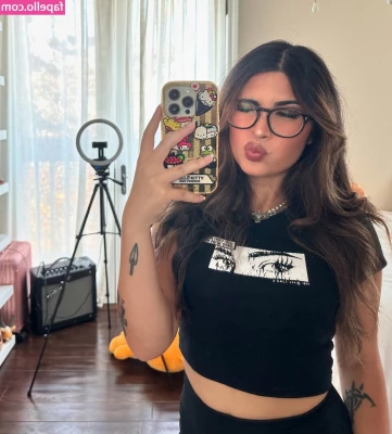 yourprincesslol - Three gorgeous up close & personal shots of my beautiful