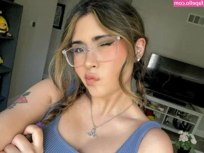 yourprincesslol - Her tarafımı yağladım. Bu sekilde sikilmeyi de cok istiyorum 💦