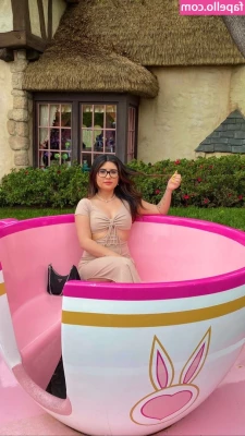 yourprincesslol - Video : "He gets boobs, you don't."