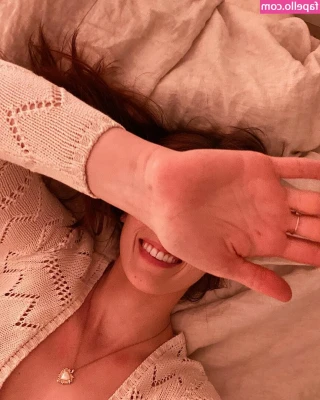Kelsey Marillis [ kelsey-marillis ] - creamy close-up of my hairy pussy after filming my newest video!