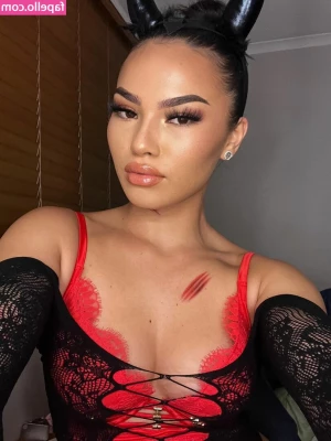 Bbygrl.iz [ bbygrl-iz ] - Hey yall just so you know I have a 50% off discount happening on my