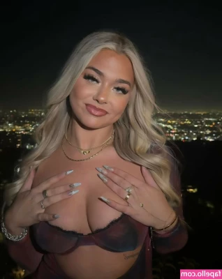 julia.whiteeee7 [ julia-whiteeee7 ] - If you visit me  make sure you are ready for this
