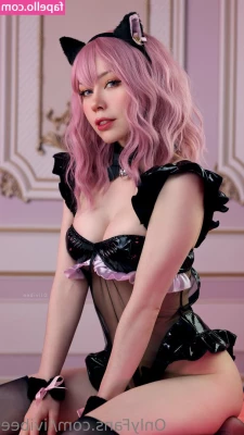 Livibee - What s better than a sexy latina