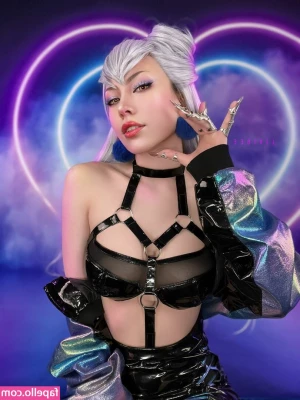 Livibee - Titties part 1