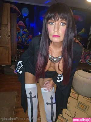 freebecky - Who wants to play with me