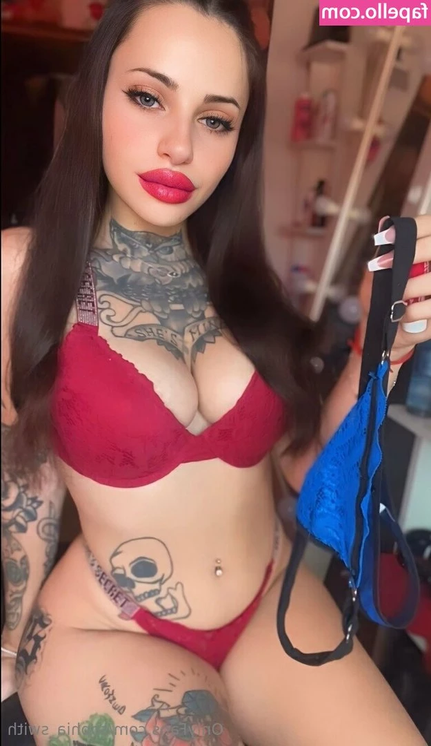 queensoffia - Ok ok ok ok -- here's one more peek. Can you tell I was feelin it