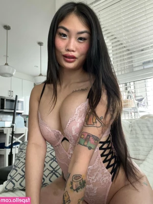 lolatessa [ lolatessa-3 ] - Tonight you will have a chance to peek under this shiny dress 🤩😋