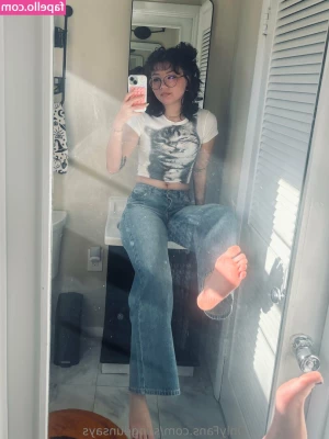 sungeunsays - Happy Friday