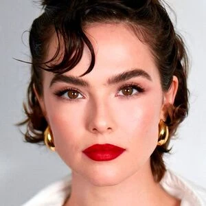 Zoey Deutch