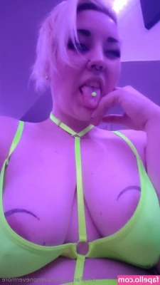 ravenpnevermore - You lurkers should be doing more than liking my posts . I know