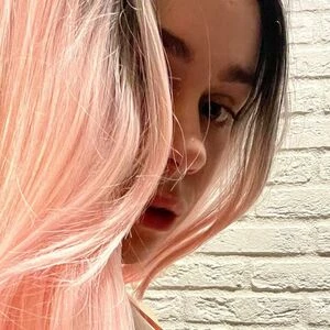 Tommy Genesis