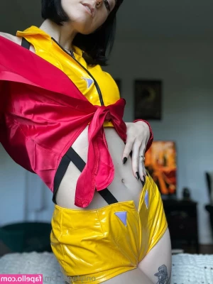 potatoslav [ potatoslav-14 ] - Just the tiny Den briefs of mine... shame it can't contain it when it