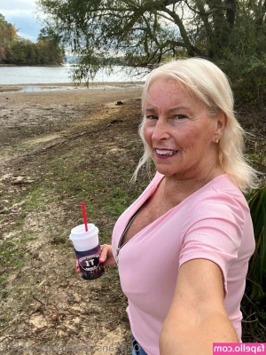 hotazzchick67 - Nylon rush