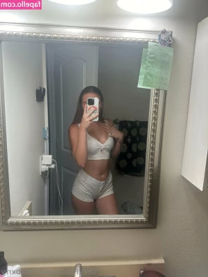 chloebxrry - Does this make you weak?  Does it make you even weaker knowing