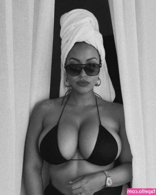 Dxbjay0611 - Shall I take these off for you