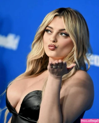 Bebe Rexha [ bebe-rexha ] - The sweet love we made while photo shooting is out 🔥   We included