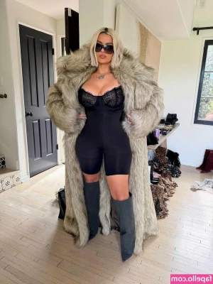 Bebe Rexha [ bebe-rexha ] - Just sent you a naughty cowgirl set so... comment if you're the bull