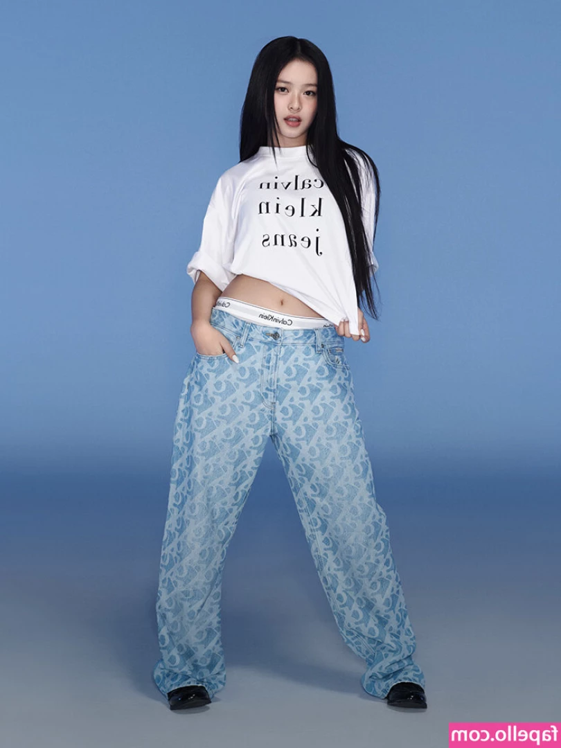 Hanni Pham [ hanni-pham ] - There's nothing I love more than dildos 🤤💦🥰 (except maybe