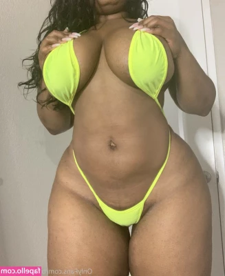 brittney_tonee [ brittney-tonee ] - Pt 2 cumming on my leotard