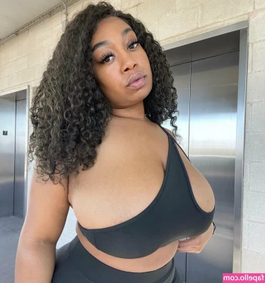 brittney_tonee [ brittney-tonee ] - Y así terminó 😳🥵🤭
