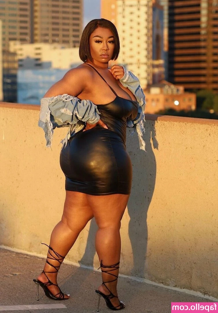 brittney_tonee [ brittney-tonee ] - Do you want to see more?