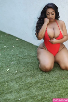 brittney_tonee [ brittney-tonee ] - SINFUL SUNDAY BABY 😈 Praise your favorite Girl Cock Tonight