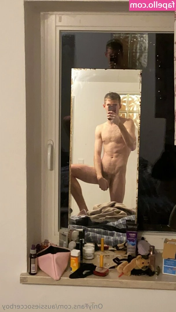 aussiesoccerboy - Big titties need a big dick 💦