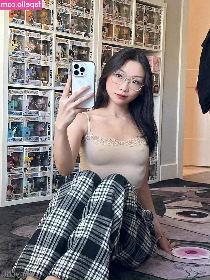thejinnychu [ thejinnychu-6 ] - Its Milf Monday let's get even messier