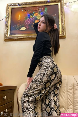 eva_taft [ eva-taft ] - Hi love  tell me if you prefer front or back